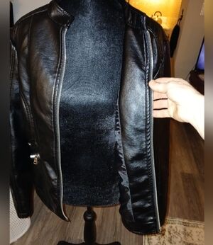 Fahsyee Faux Leather Zip-Up Jacket